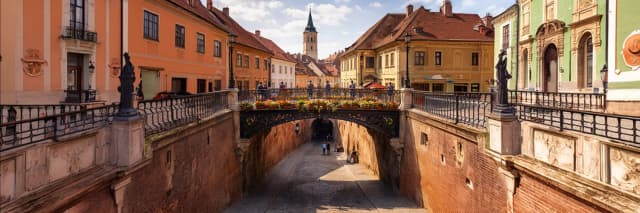 package hotel listing